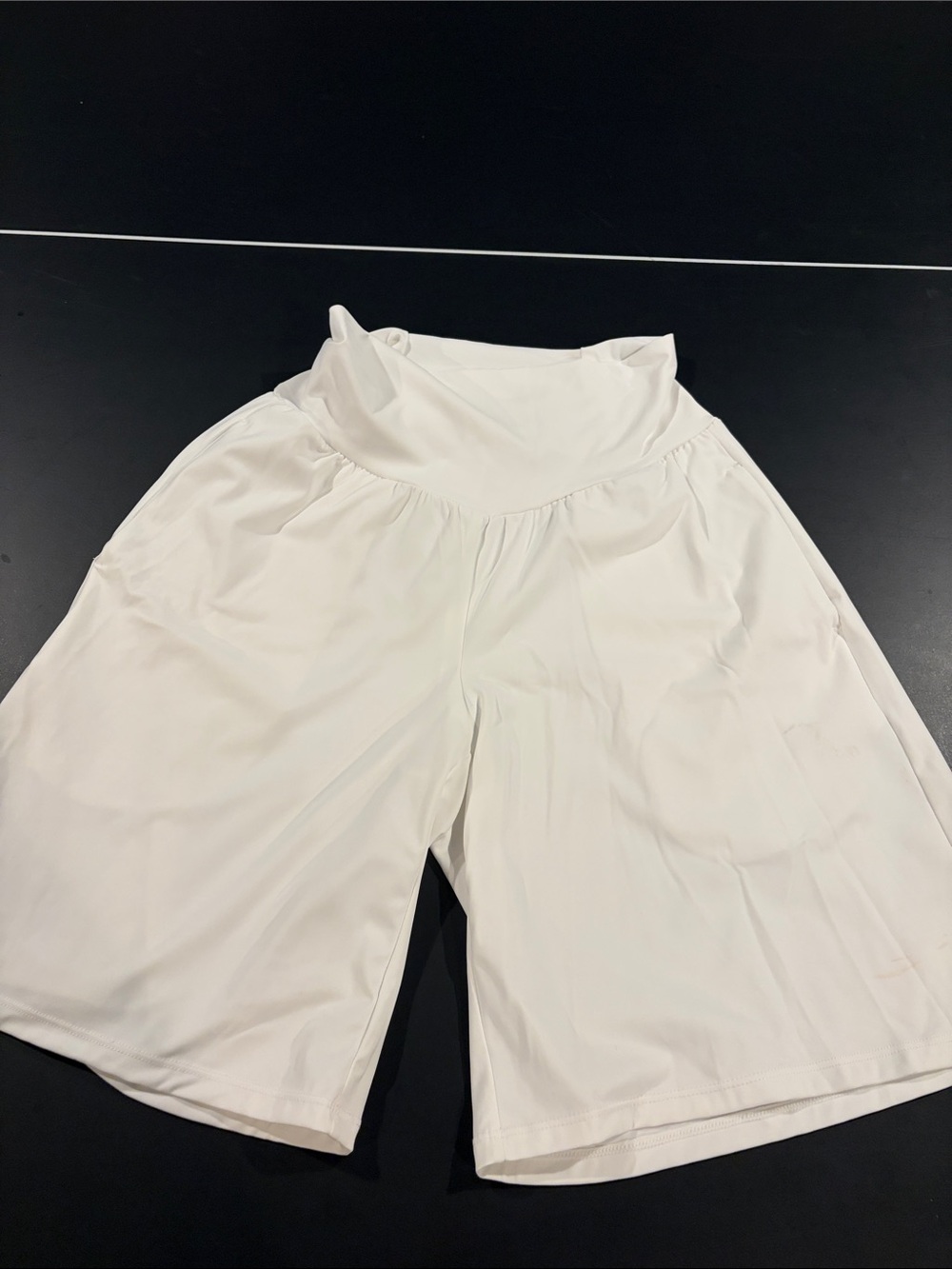 Halara medium white athletic shorts